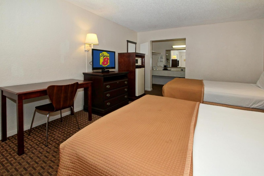 Room image 3